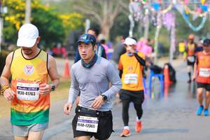 BIB: 41763, 42365
                            <button type="button" onclick="openModal(9889668)" class="btn btn-primary btn-sm float-right btn-popup" data-toggle="modal" data-target=".modal-high-quality">
                        <i class="fas fa-shopping-cart"></i> Add to Cart
                    </button>
                                            <button type="button" onclick="isThisMe(9889668, true)" class="btn btn-success btn-sm float-right btn-popup btn-isme hidden" data-toggle="tooltip" data-placement="bottom" title="นี่คือรูปของคุณใช่ไหม คลิกที่นี่เพื่อเอาเข้าอัลบั้ม">
                        <i class="fas fa-plus"></i> Add to album
                    </button>
                    <button type="button" onclick="isThisMe(9889668, false)" class="btn btn-warning btn-sm float-right btn-popup btn-isnotme hidden">
                        <i class="fas fa-ban"></i> Remove from album
                    </button>